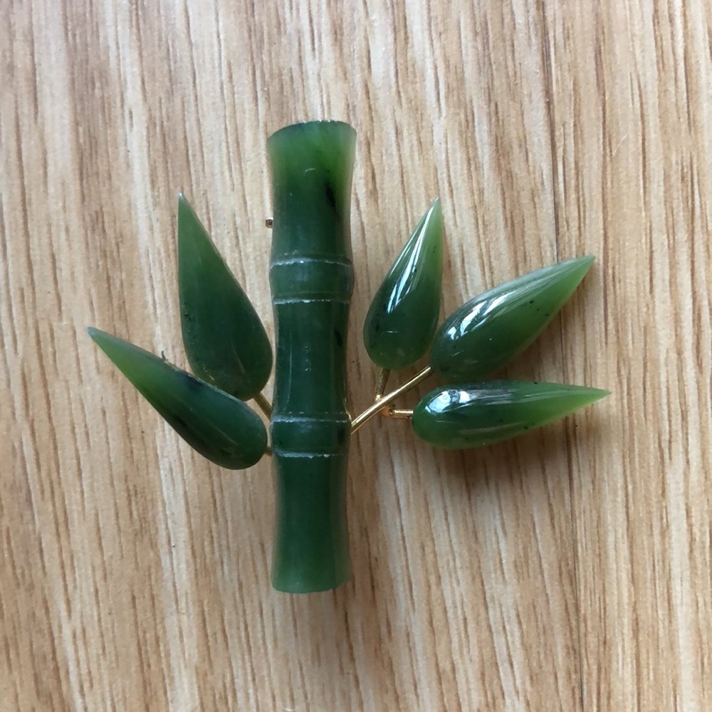 VINTAGE Chinese Jade Bamboo Brooch